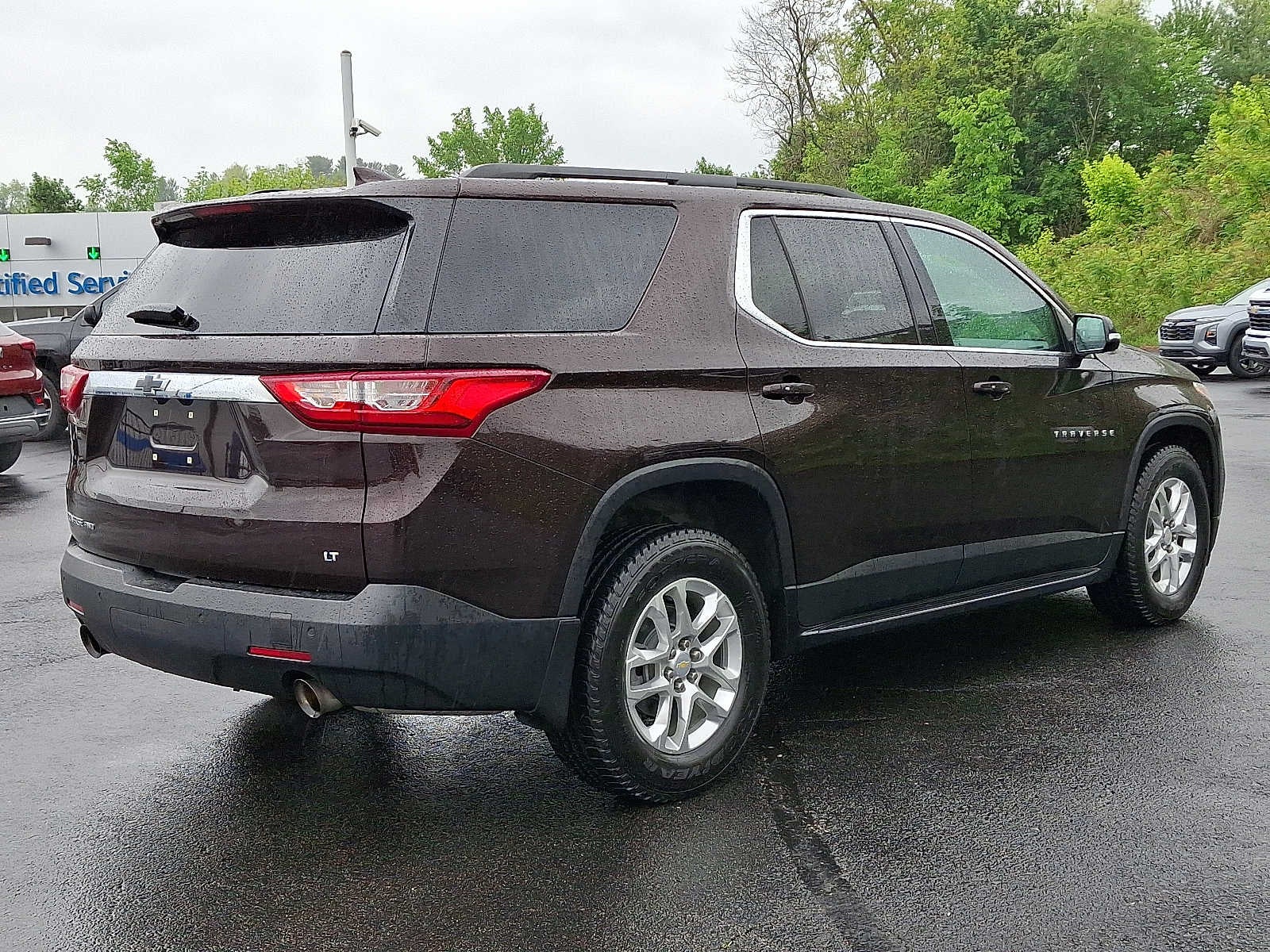 2021 Chevrolet Traverse LT Cloth