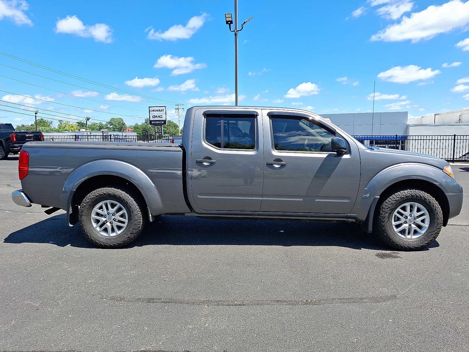 2020 Nissan Frontier SV