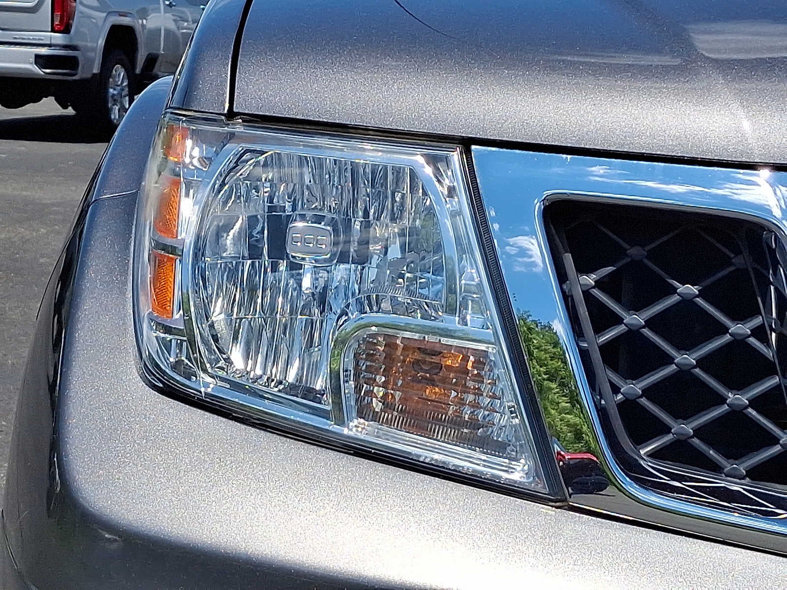 2020 Nissan Frontier SV