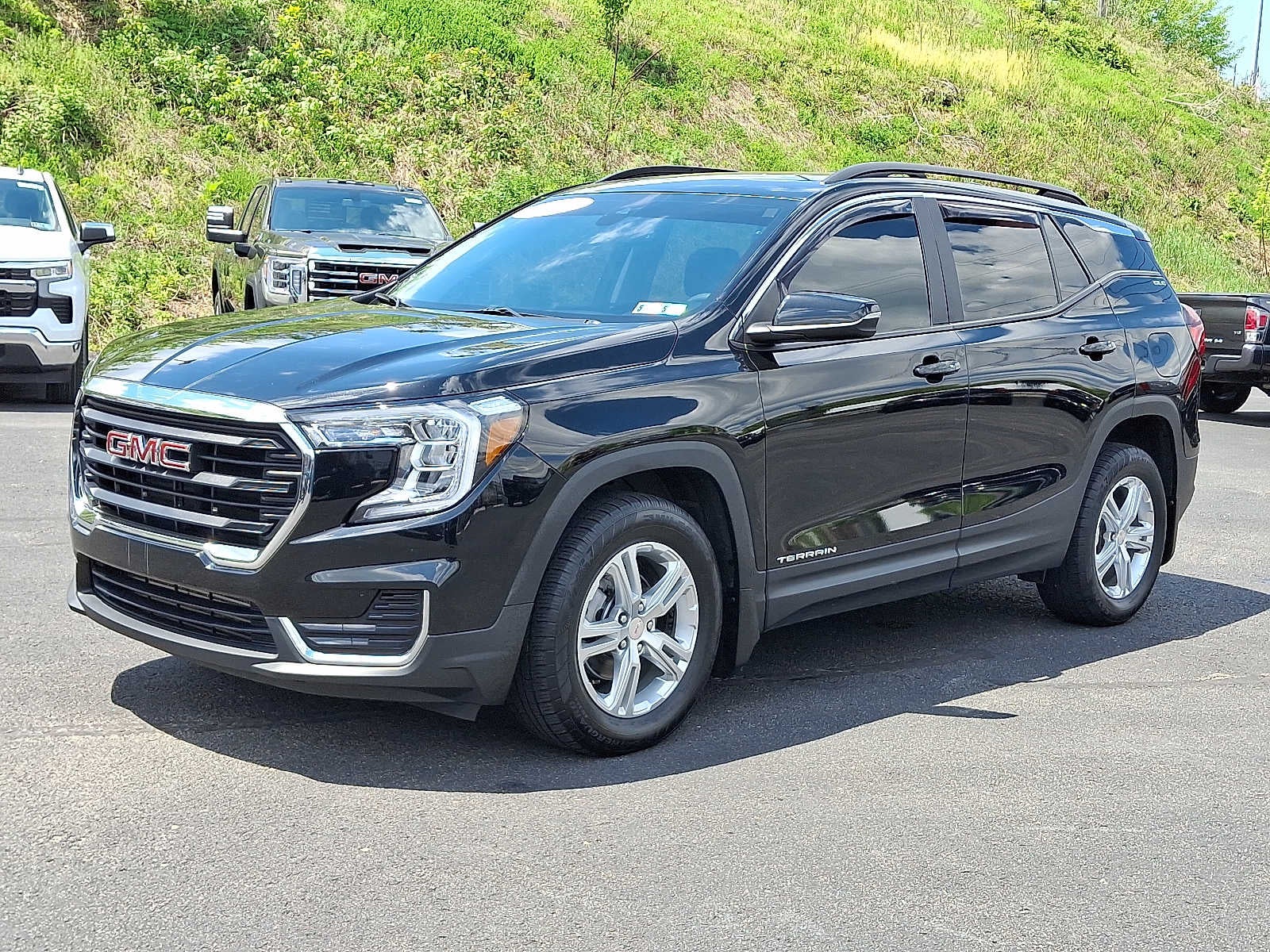 2022 GMC Terrain SLE
